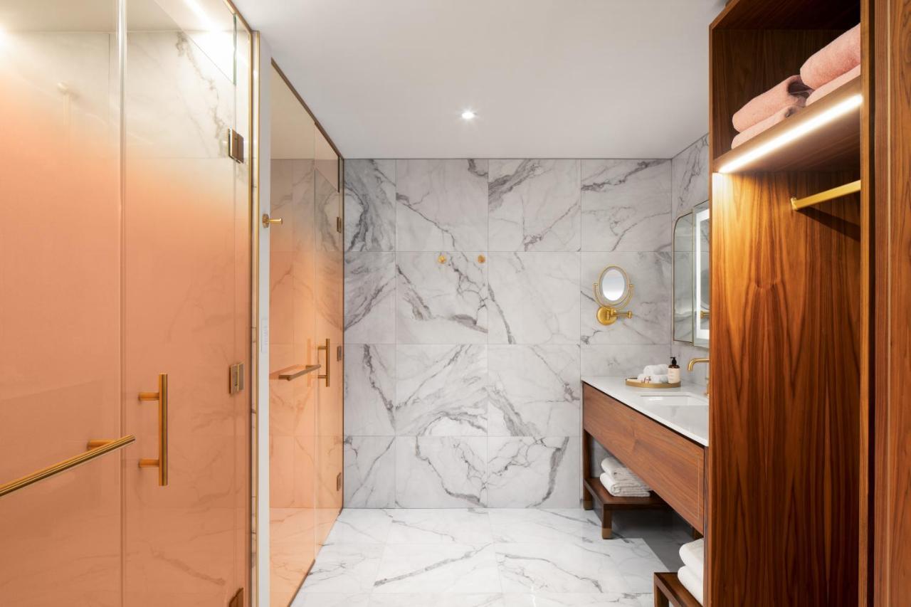 Suite Lit King-Size - Vue sur Ville